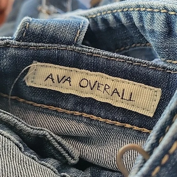 HOT KISS 💋 AVA Short Overalls 😍 - Picture 14 of 15